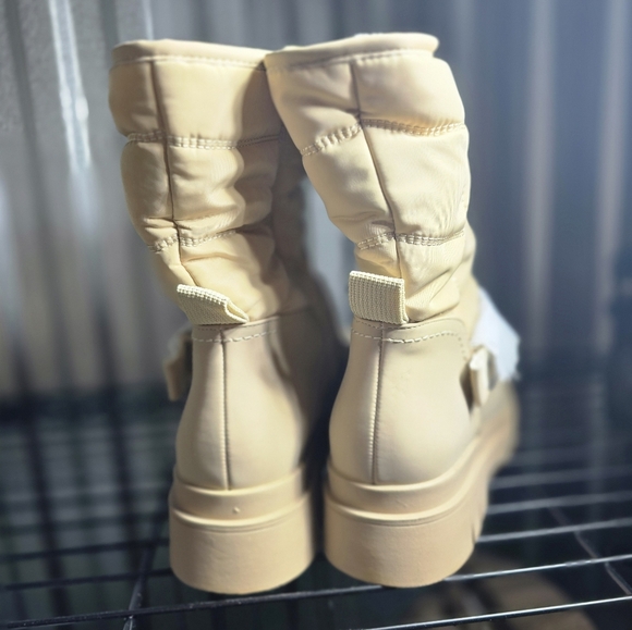 Non-Slip Mid-Calf Waterproof Snow Boots Off white Excellent condition - Picture 6 of 7